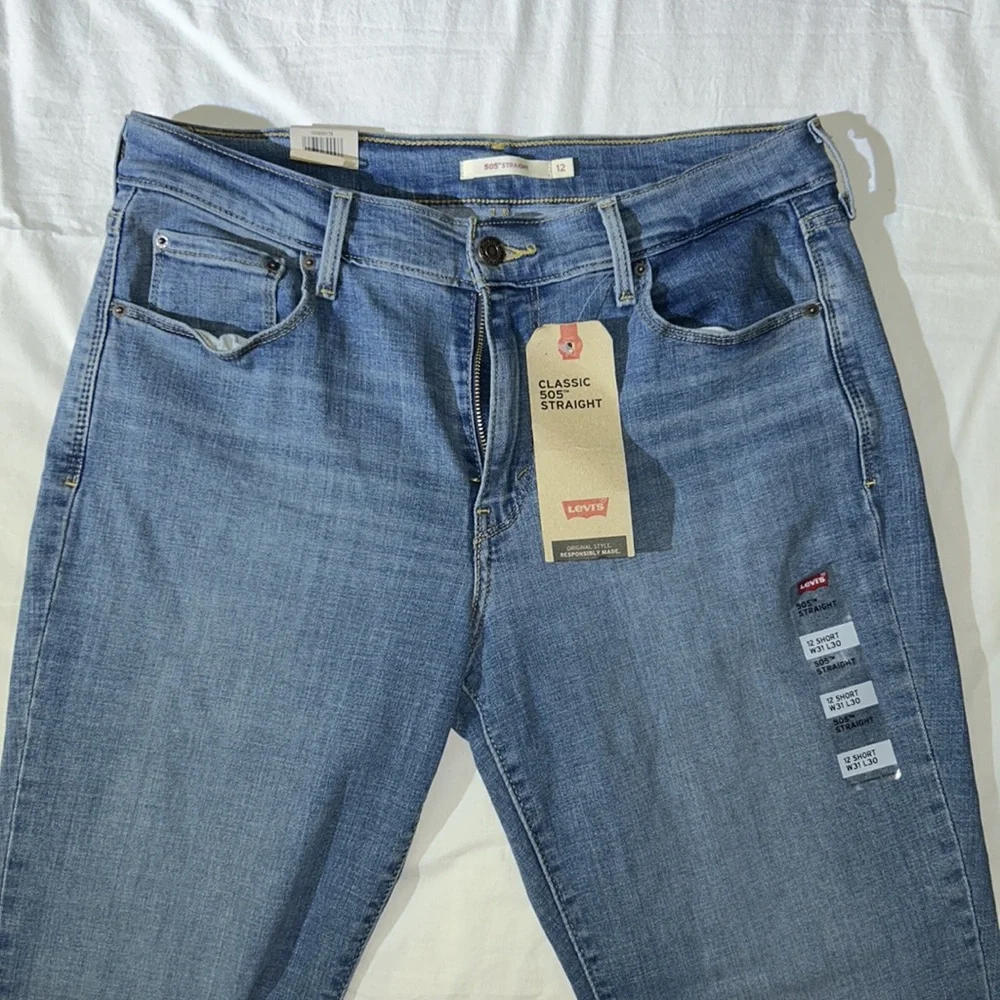 4th- Levi's 505 Straight Street Classic Jeans - Picture 4 of 11